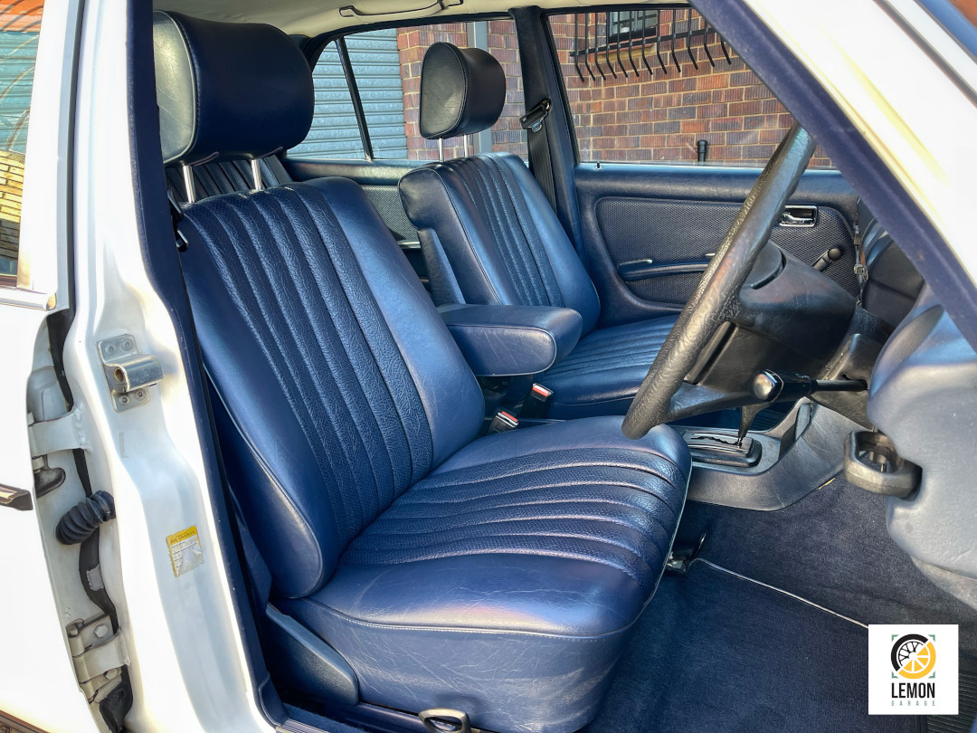 1984 Mercedes Benz 200 W123
