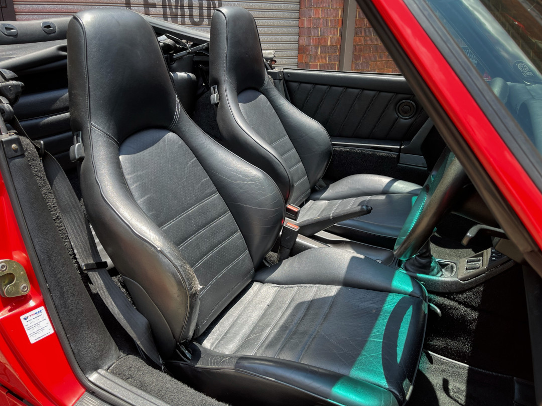 1991 Porsche 911 Carrera 4 Cabriolet (964)