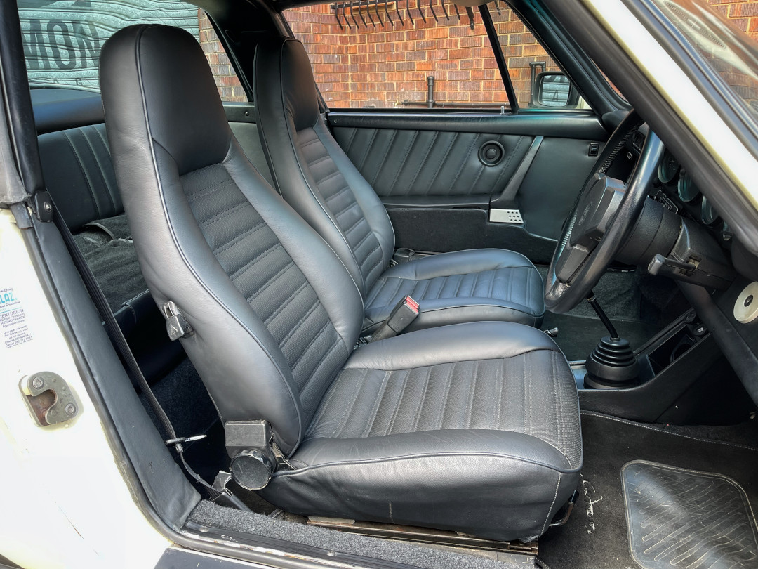 1984 Porsche 911 Carrera 3.2 Targa