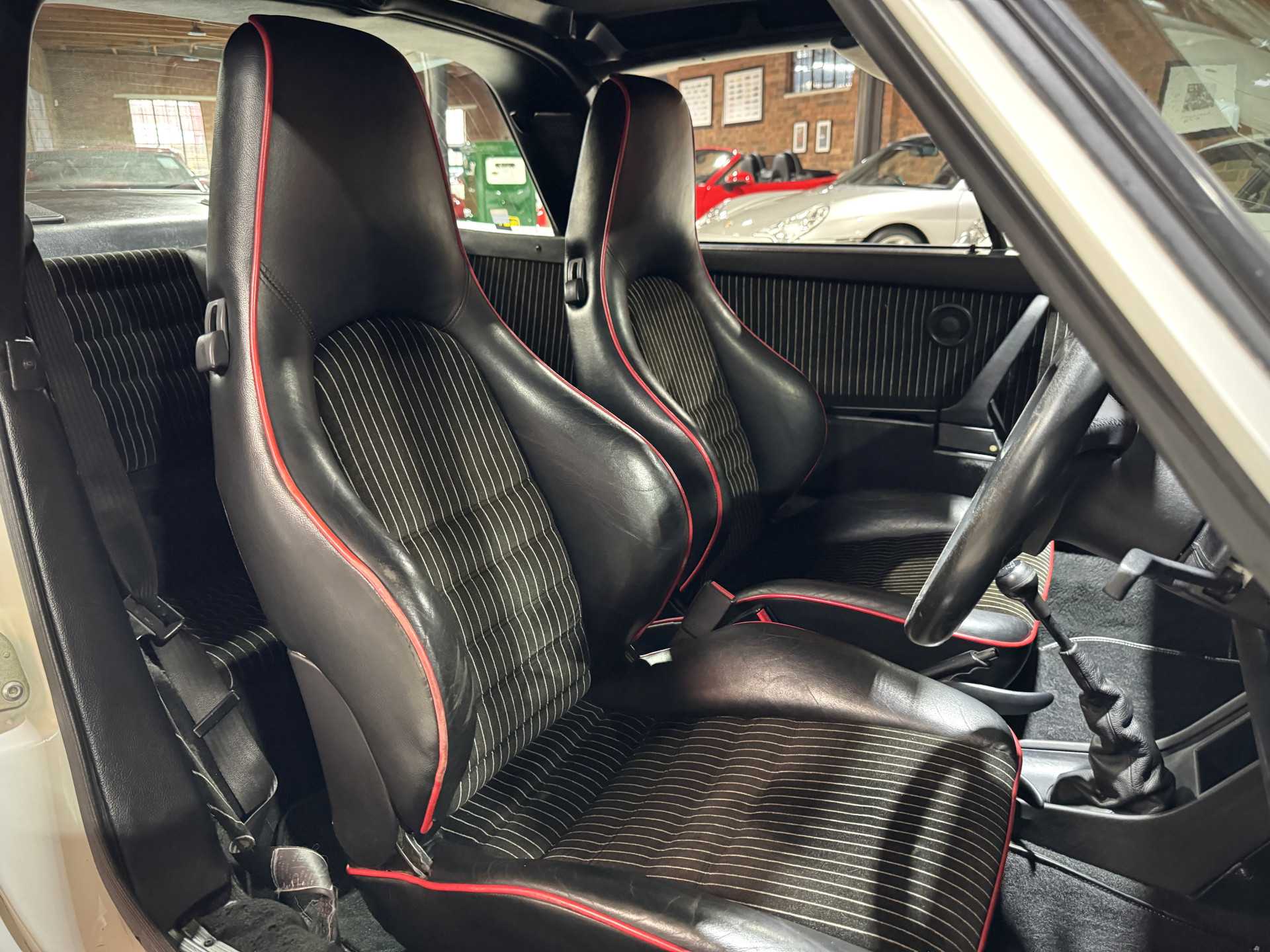 1987 Porsche Carrera 3.2 Targa