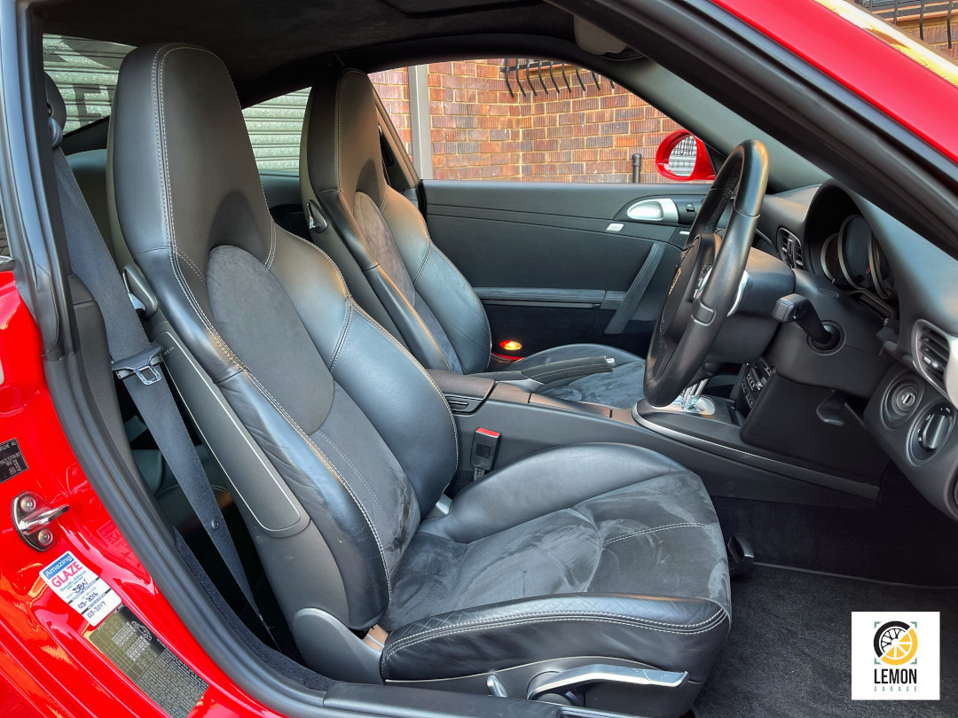 2012 Porsche 911 Carrera 4 GTS (997)