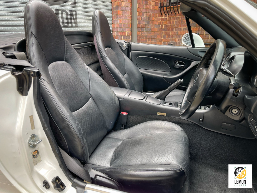 2004 Mazda MX-5