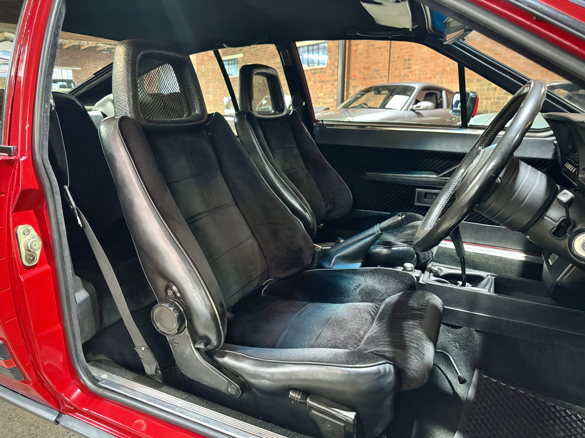 1985 Alfa Romeo GTV-6 3.0L