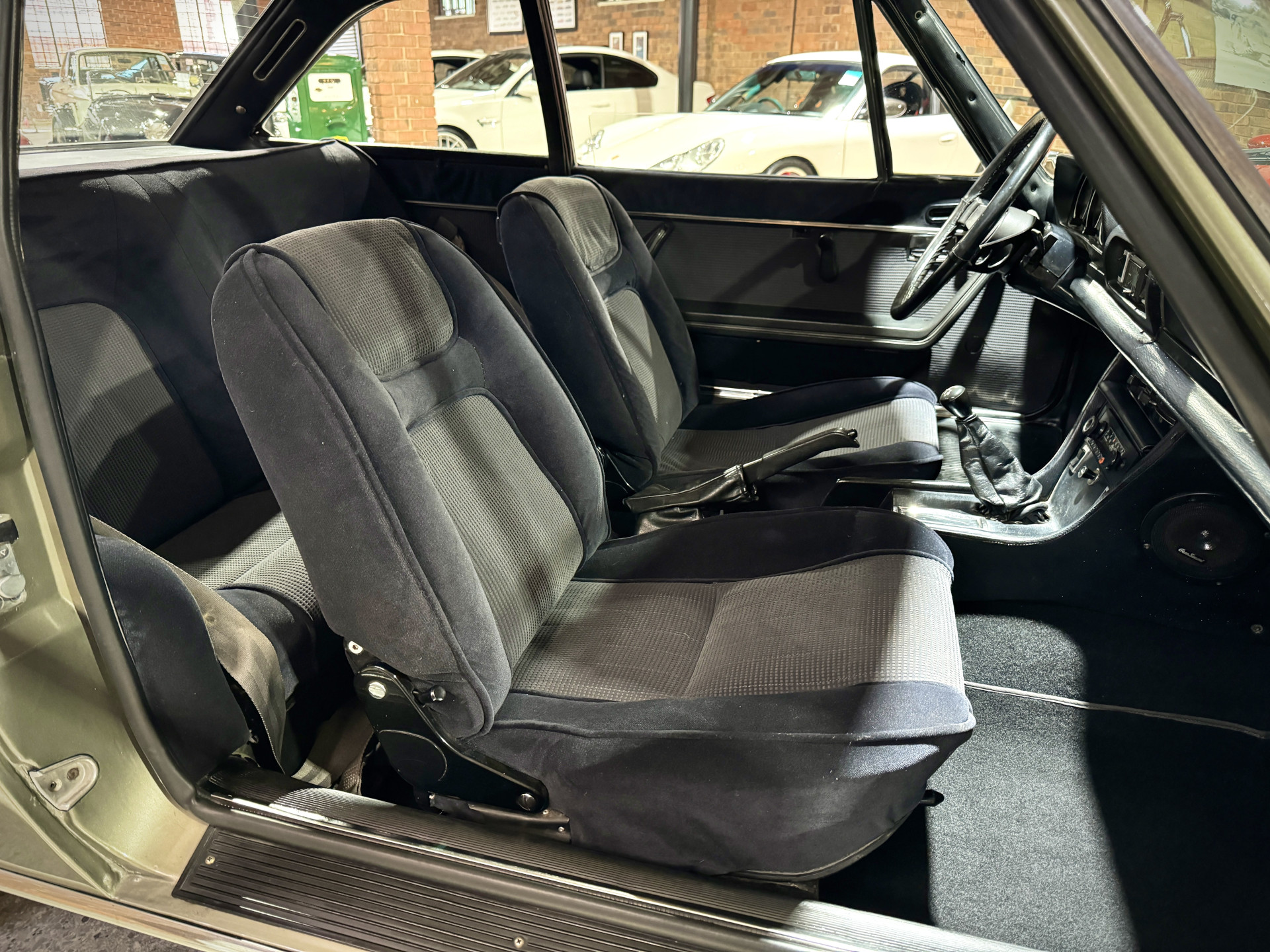 1971 Peugeot 504 Coupe