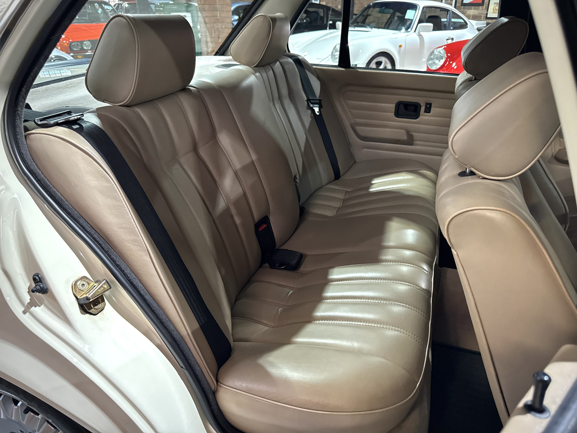1989 BMW 325i (E30)