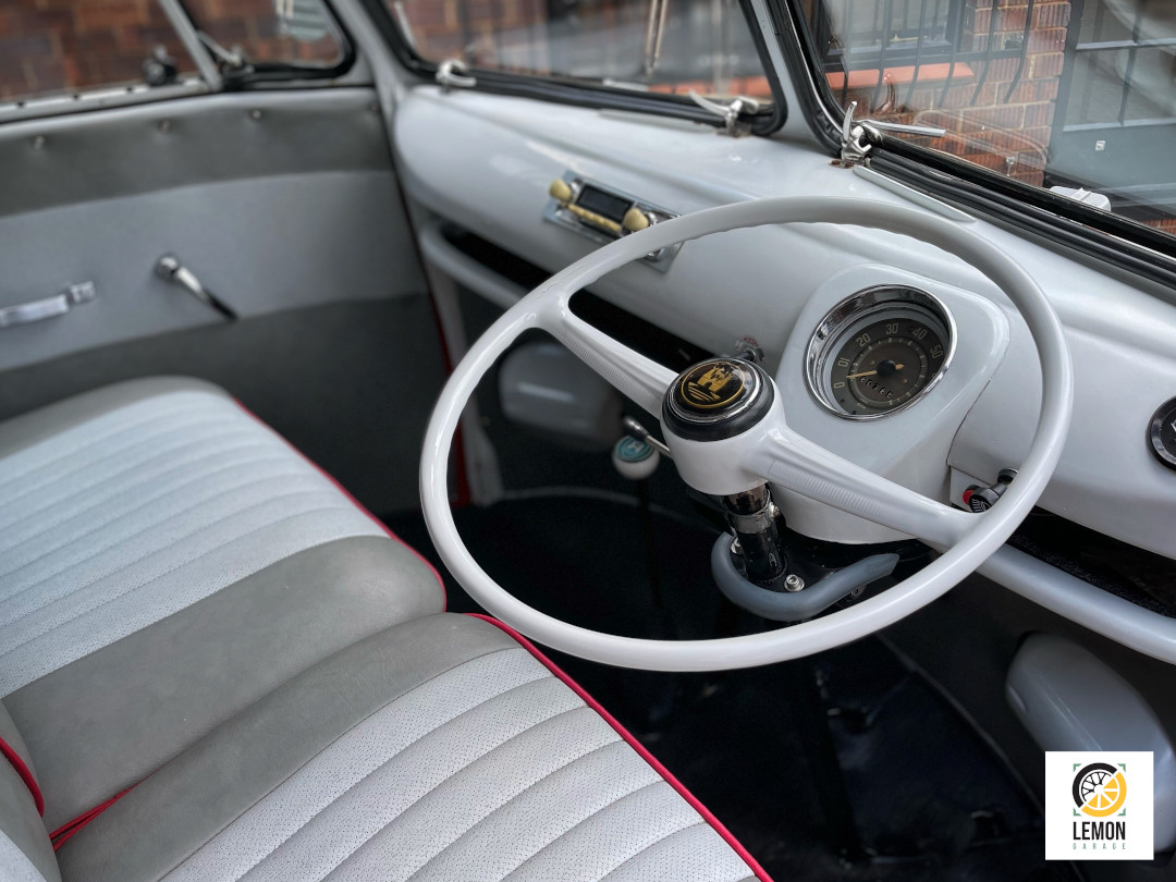 1975 Volkswagen Kombi Split Window