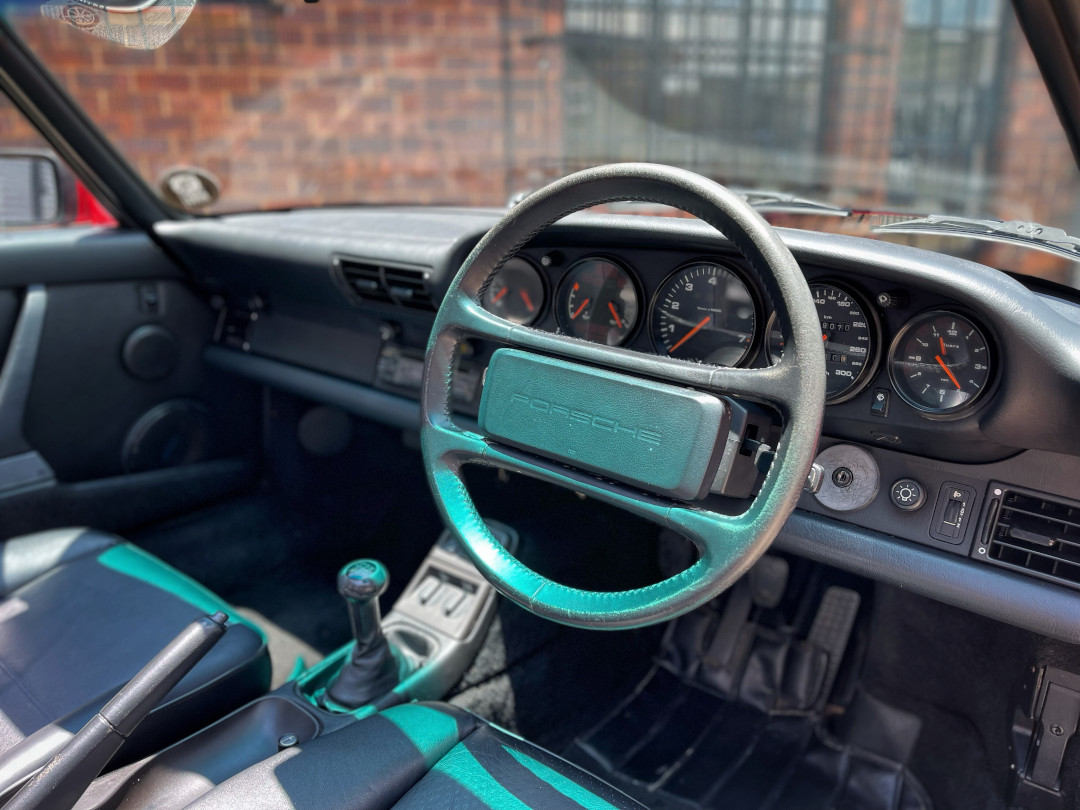 1991 Porsche 911 Carrera 4 Cabriolet (964)