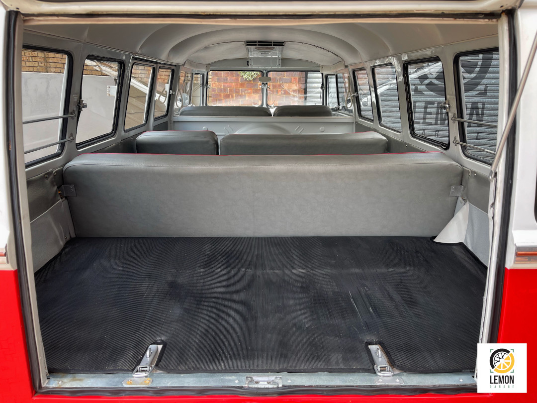 1975 Volkswagen Kombi Split Window