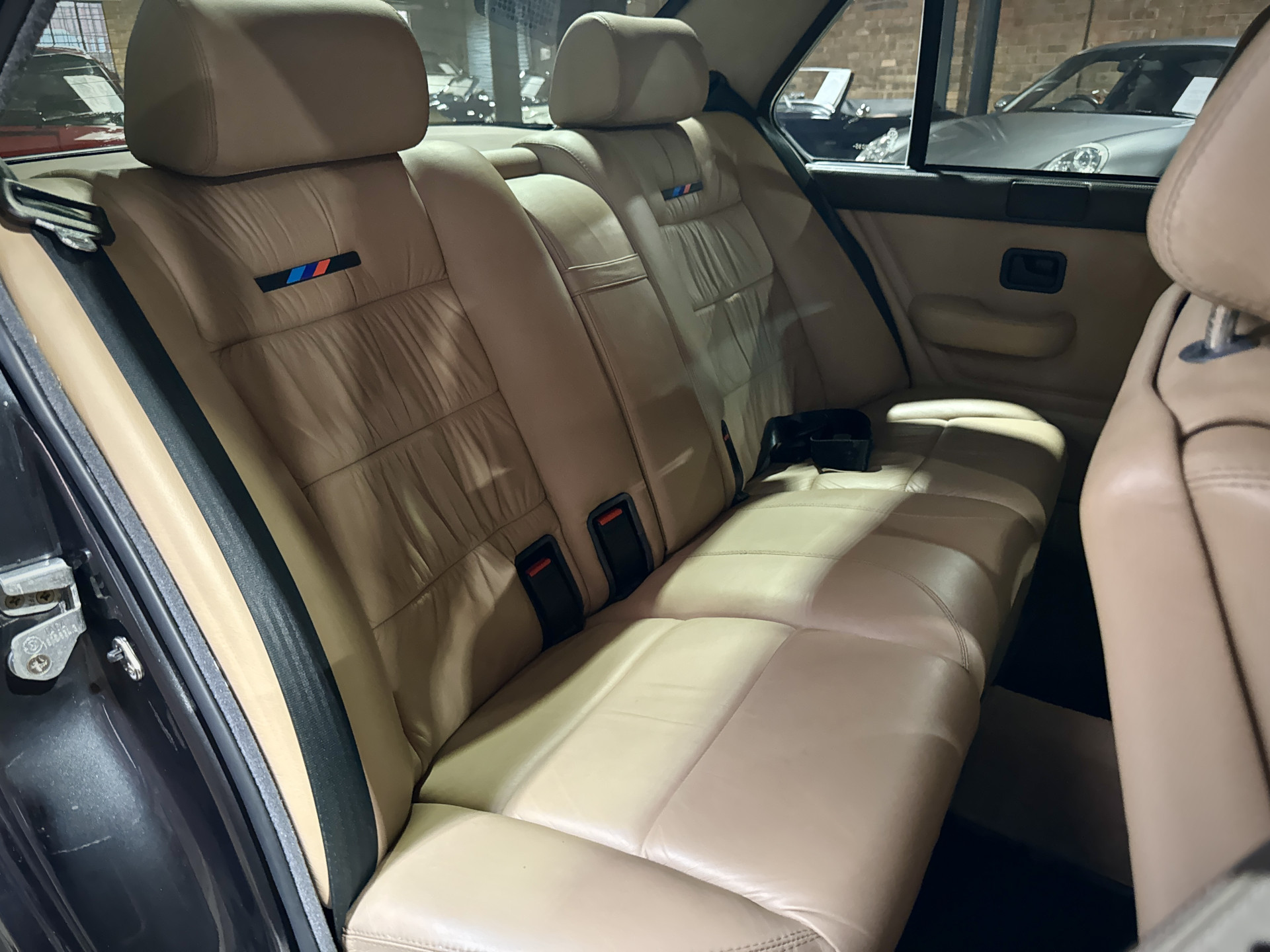 1989 BMW M5 (E28)