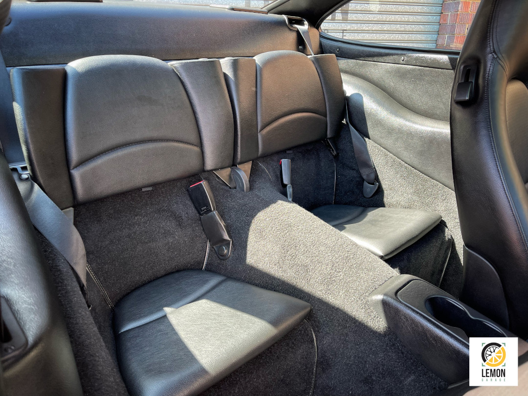 1995 Porsche 911 Carrera 4 (993)