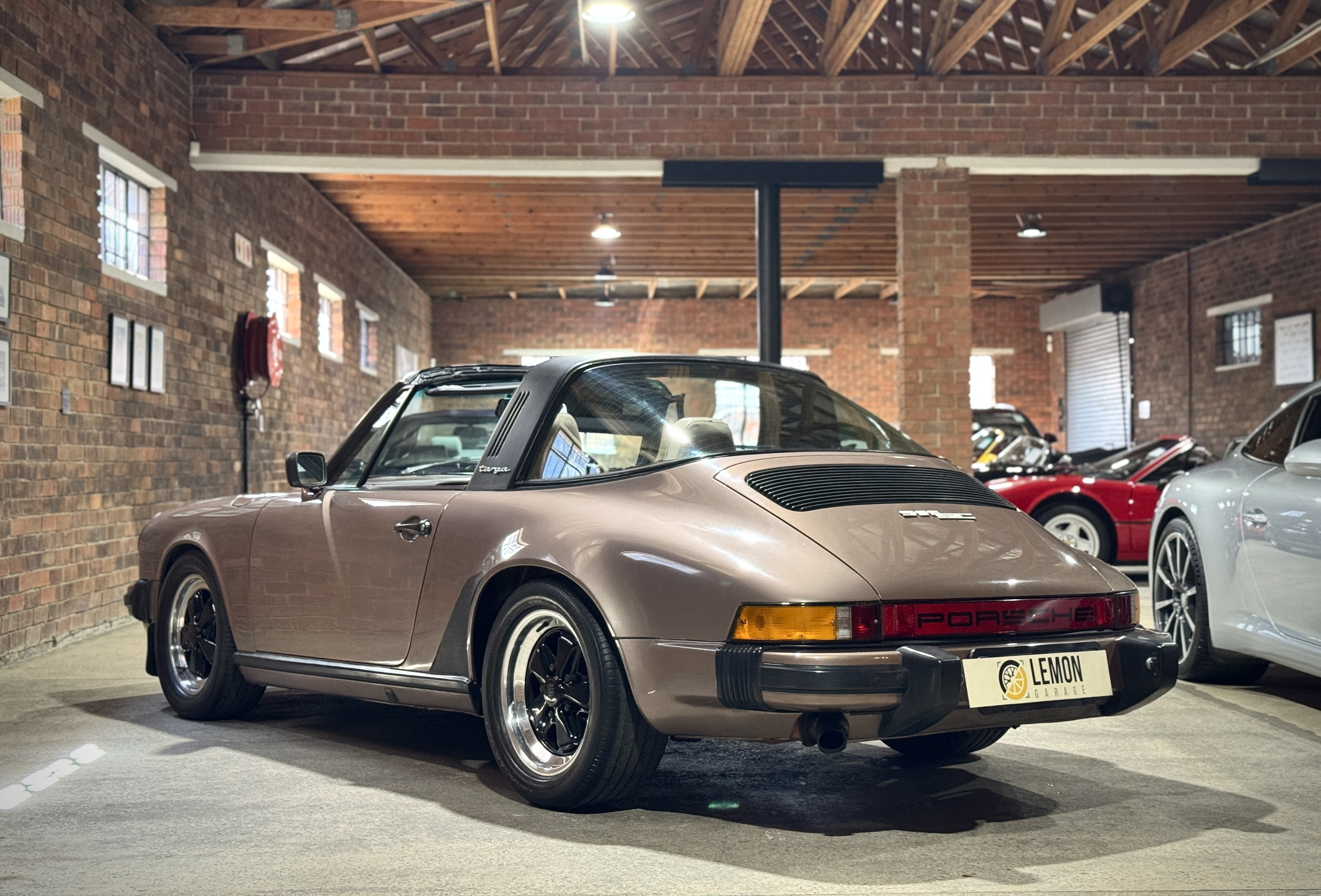 1980 Porsche 911 SC Targa