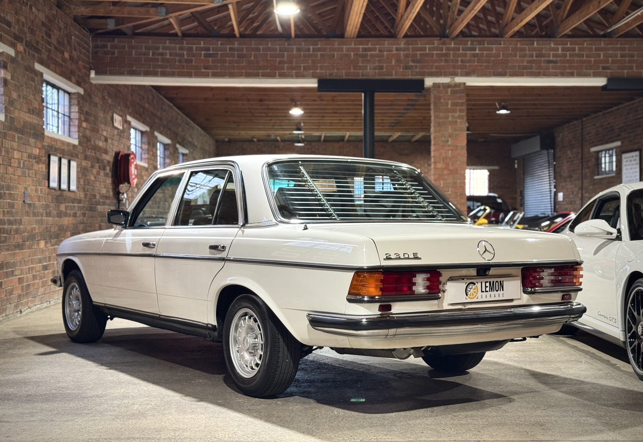1983 Mercedes Benz 230E W123