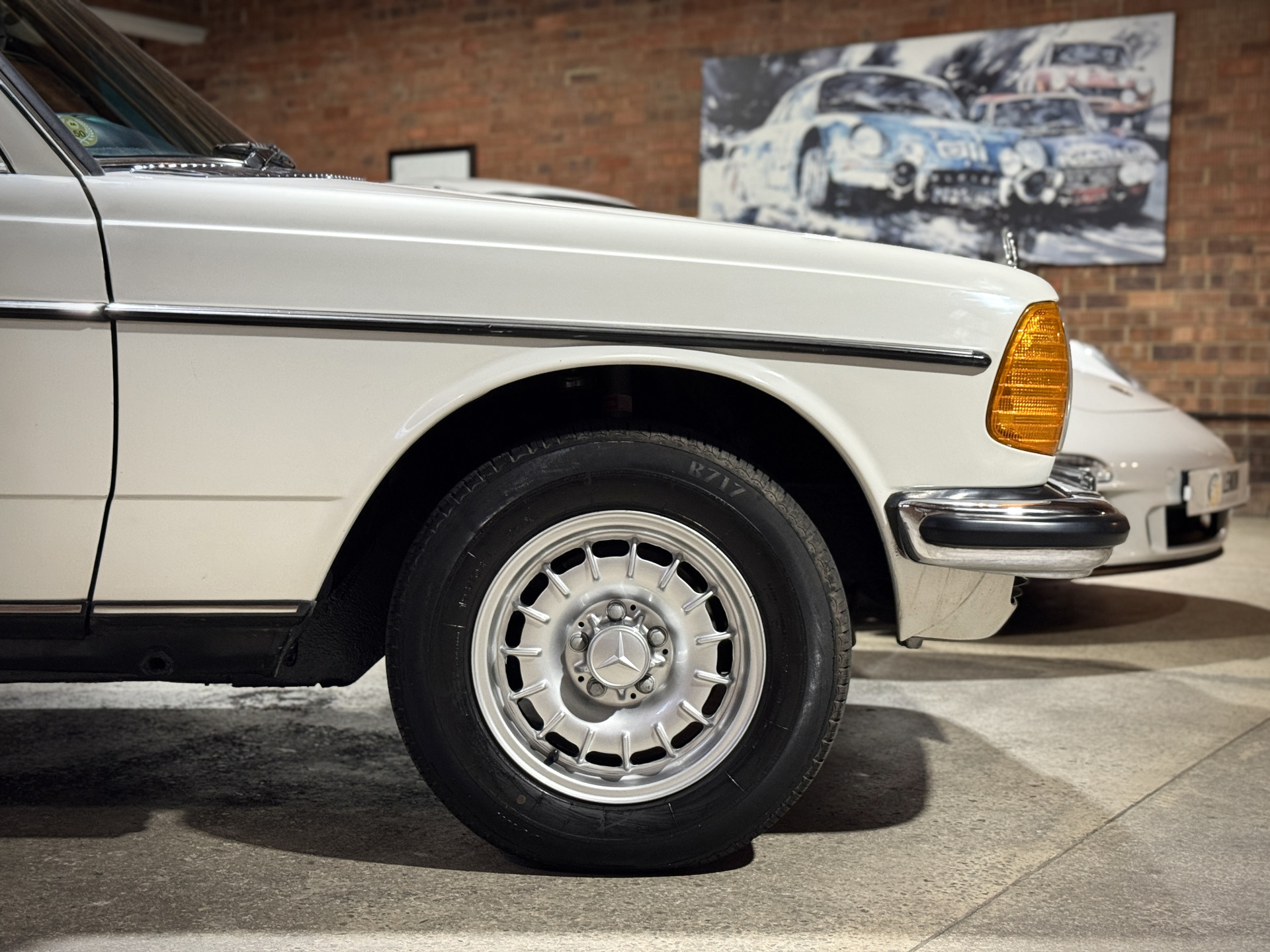 1983 Mercedes Benz 230E W123
