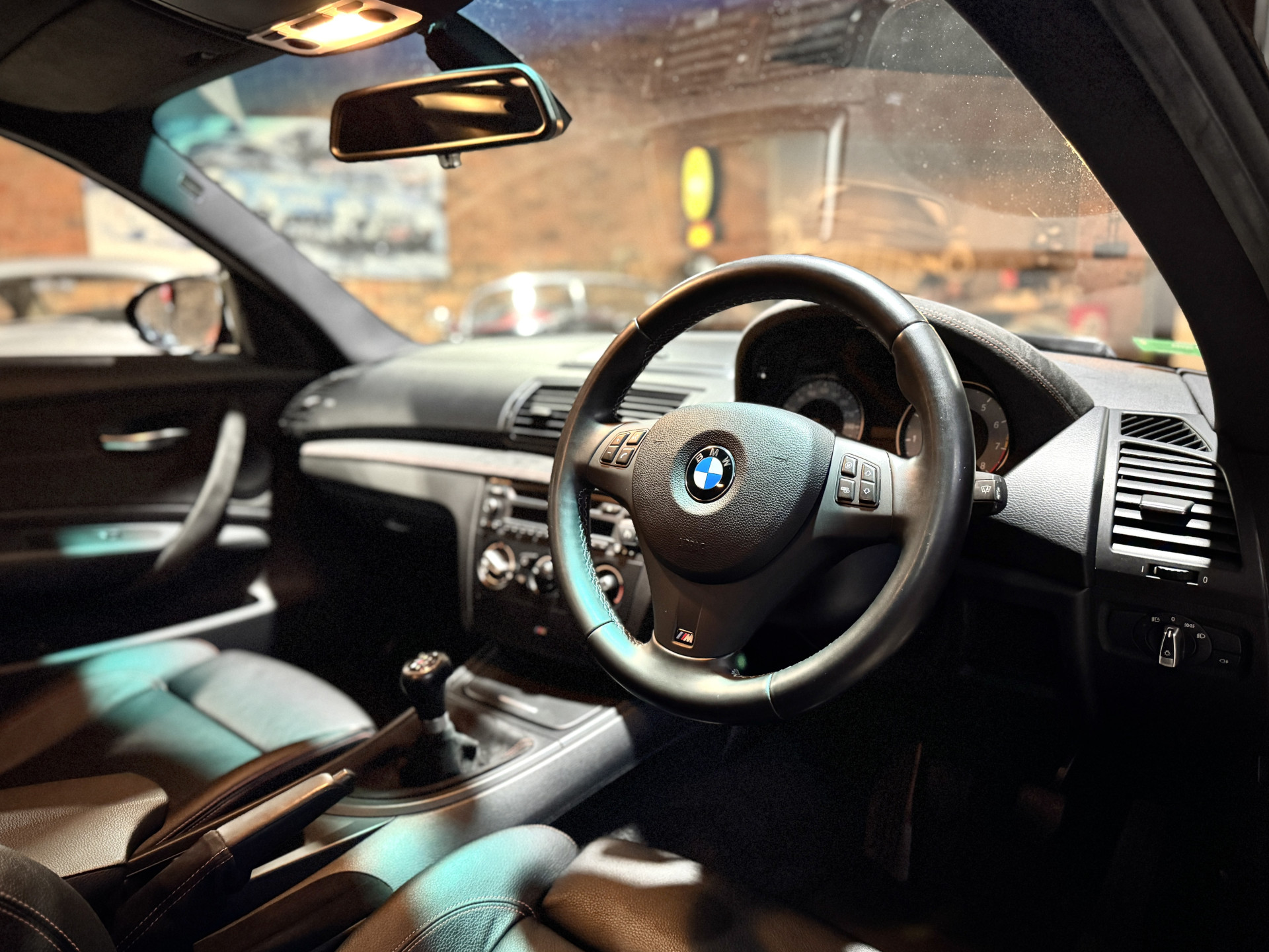 2011 BMW M1