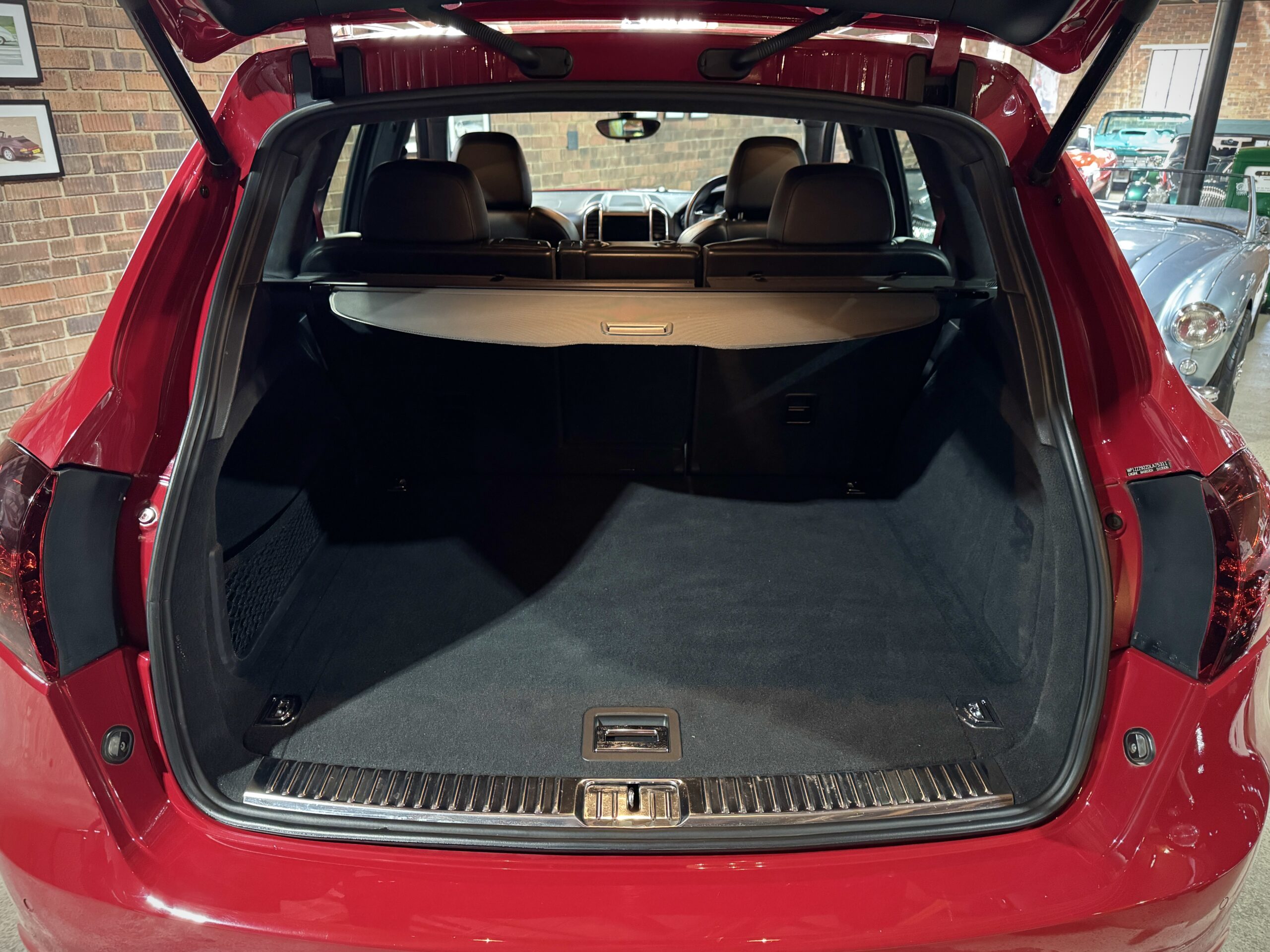 2013 Porsche Cayenne GTS