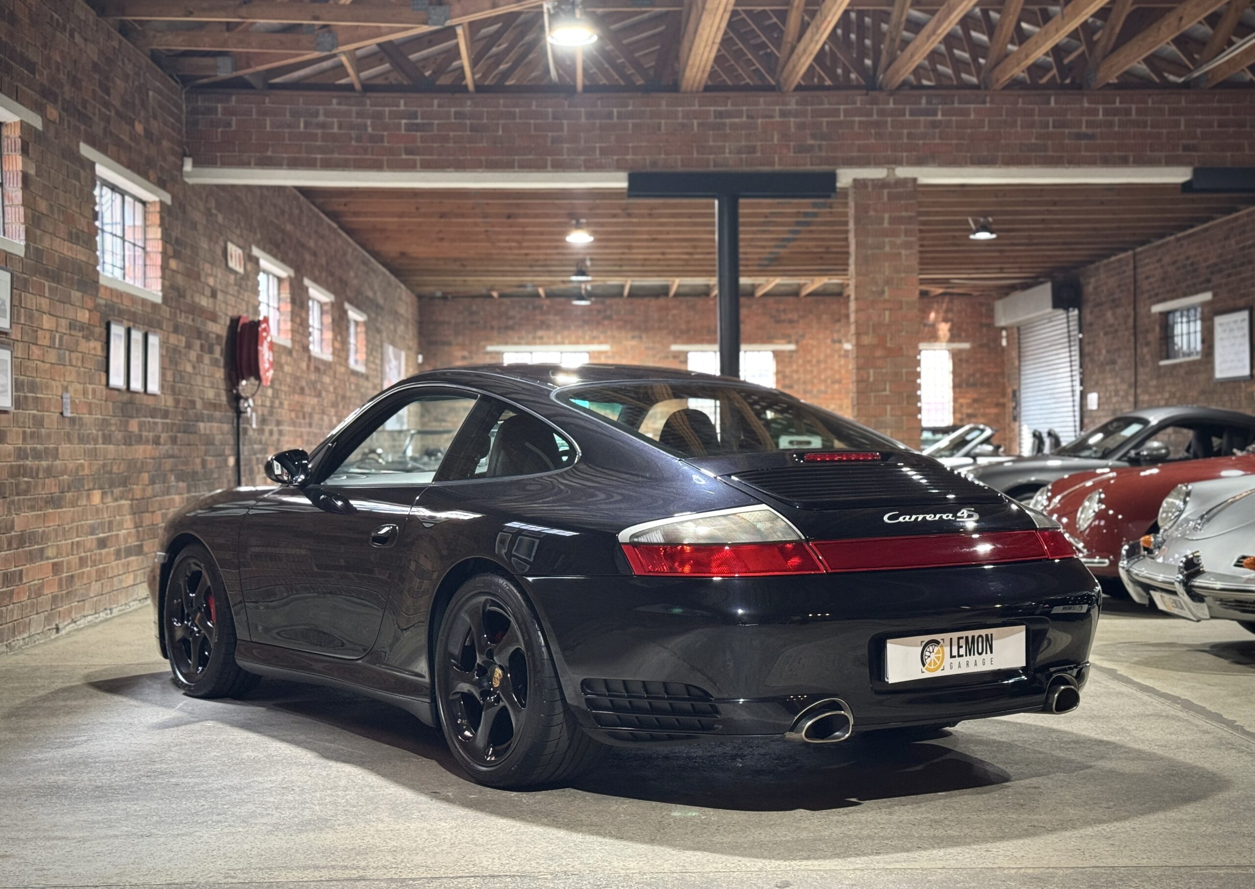 2003 Porsche 911 Carrera 4S