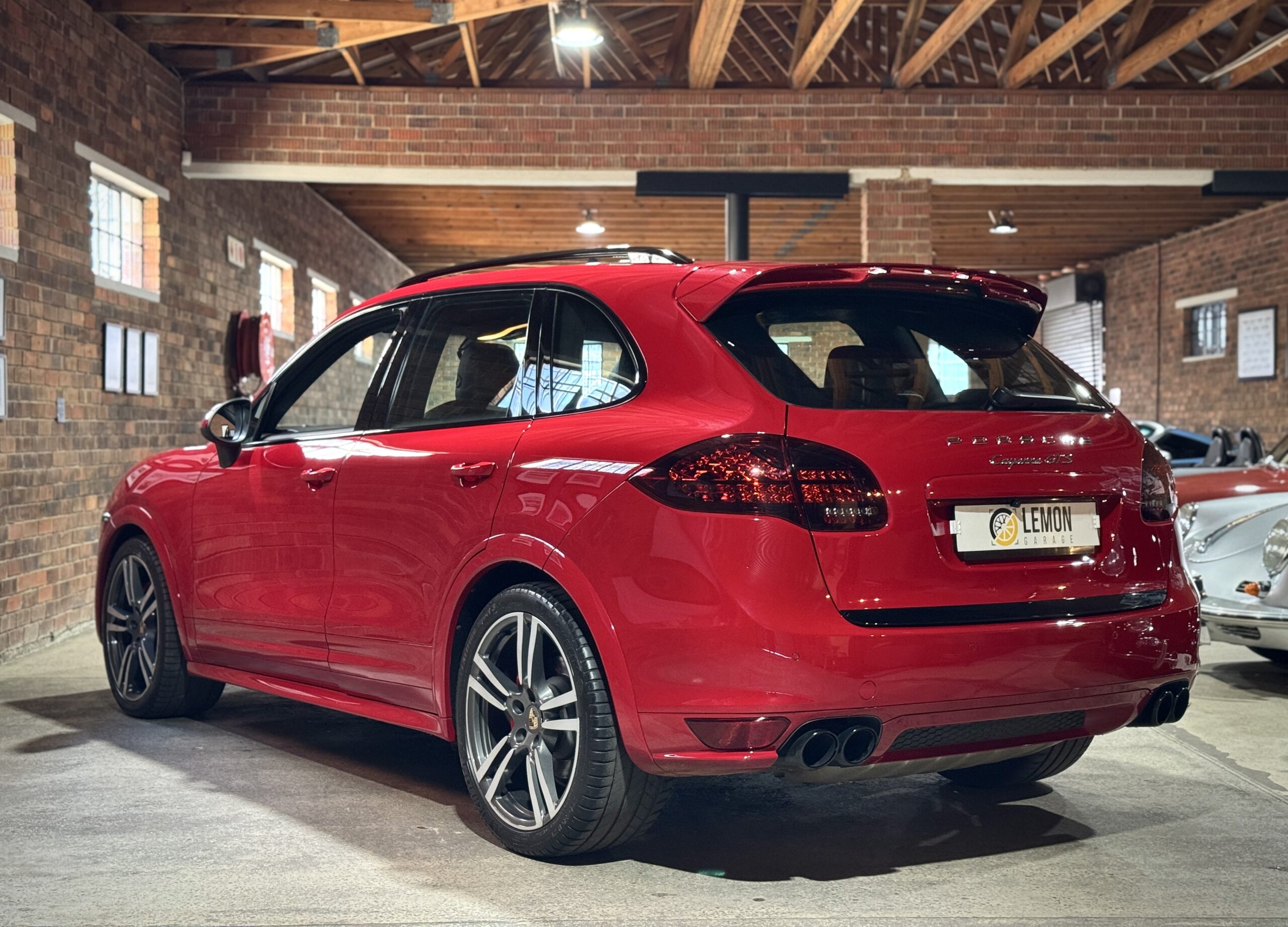 2013 Porsche Cayenne GTS