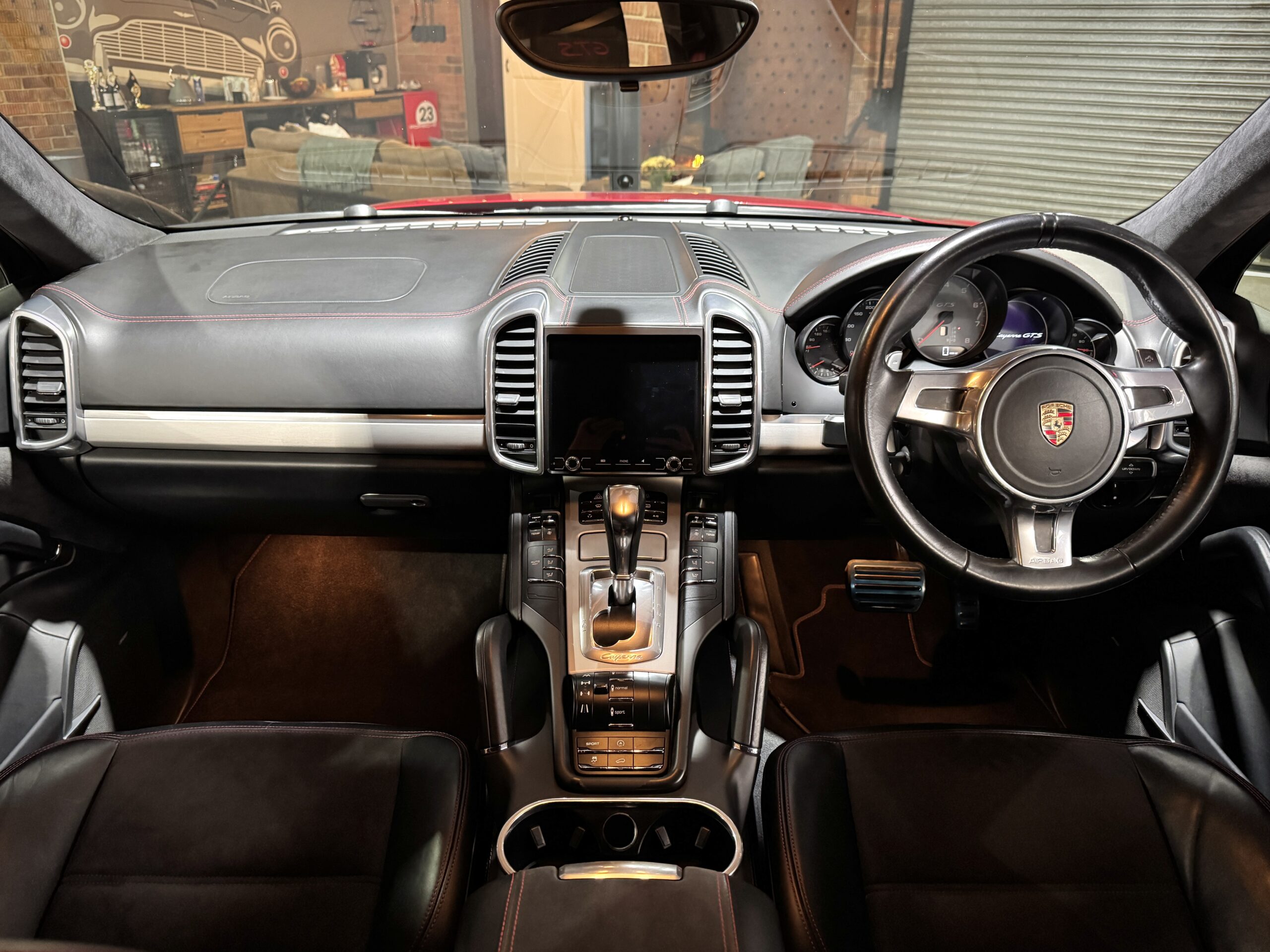 2013 Porsche Cayenne GTS