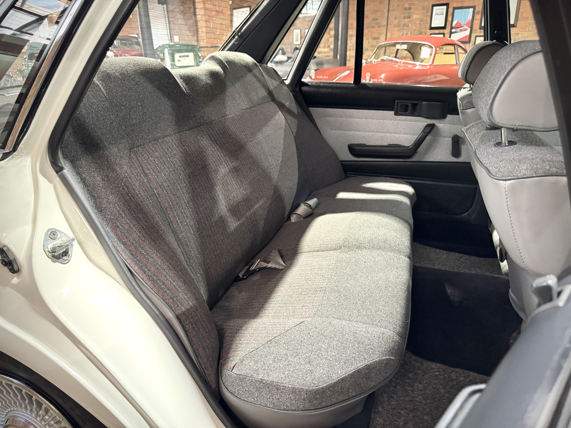 1987 Toyota Cressida 2.4 GL