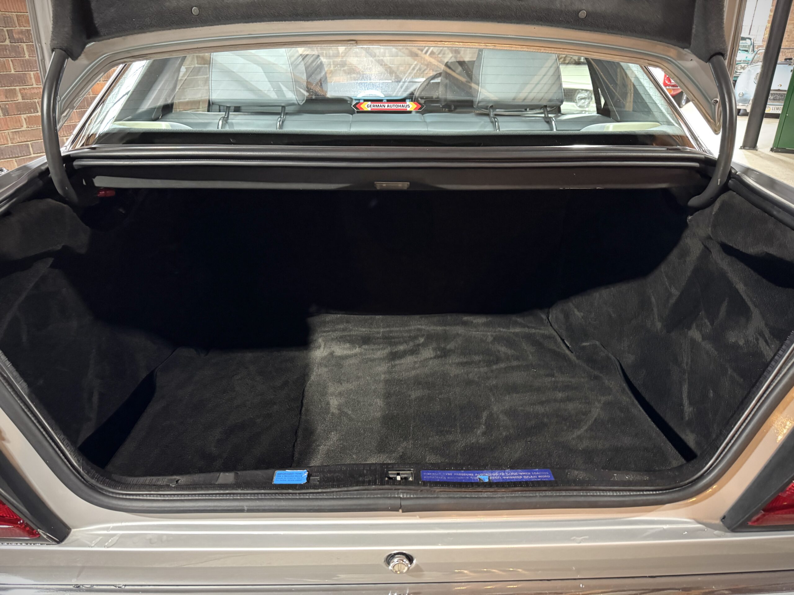 1992 Mercedes Benz W124 230E