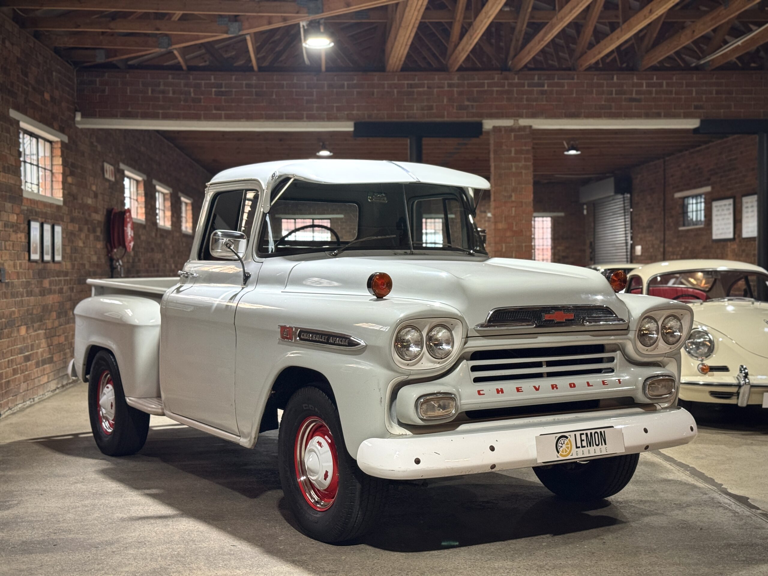 1959 Chevrolet Apache Pick-Up