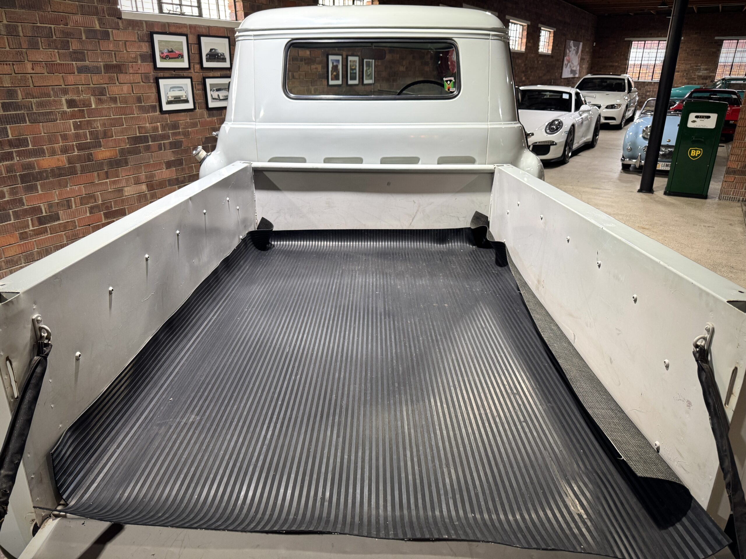 1959 Chevrolet Apache Pick-Up