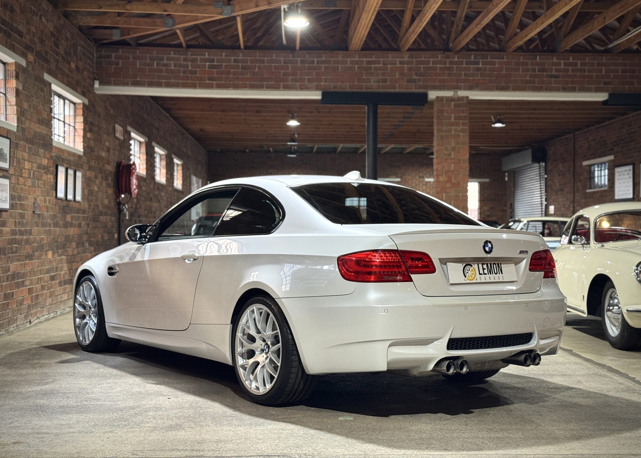 2011 BMW M3 (E92)