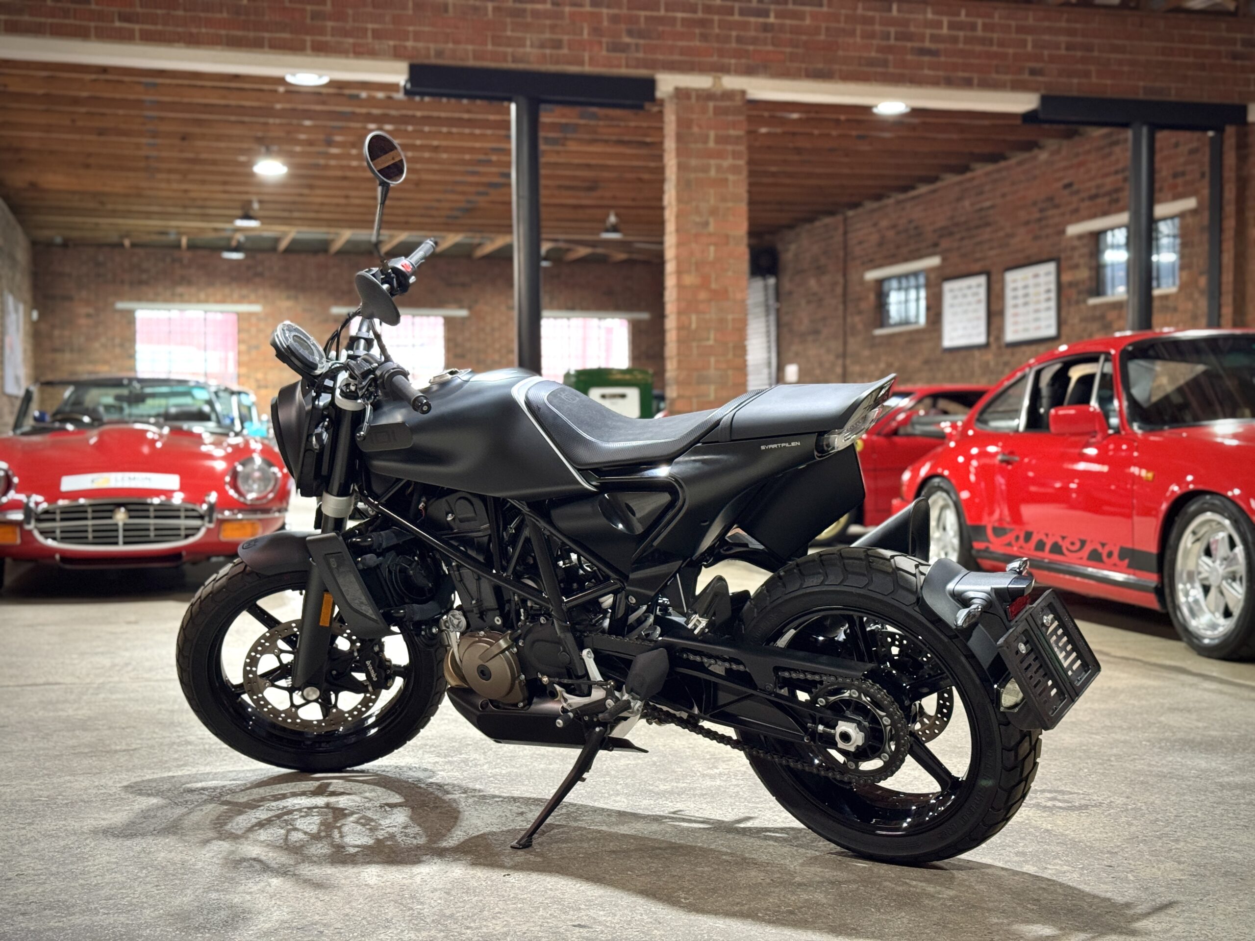 2019 Husqvarna Svartpilen 701