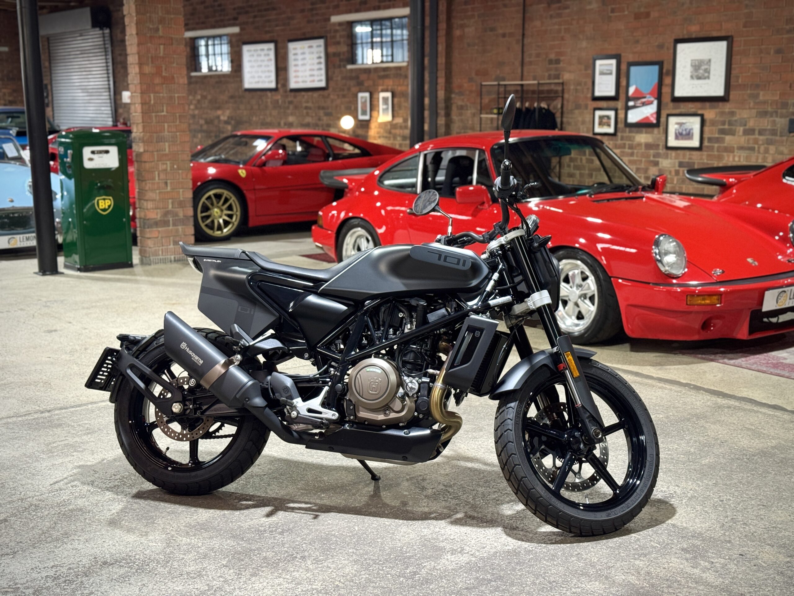 2019 Husqvarna Svartpilen 701