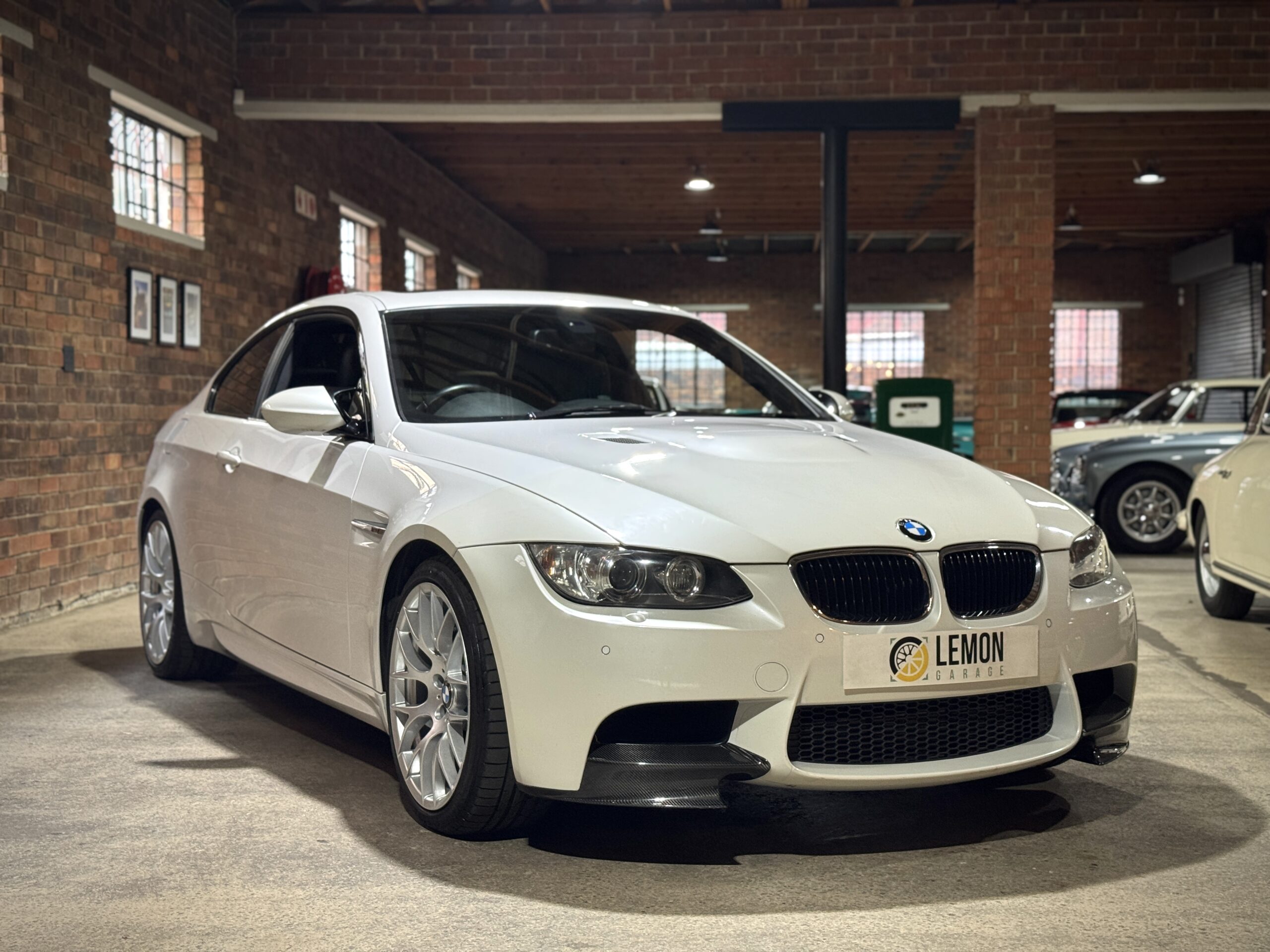 2011 BMW M3 (E92)