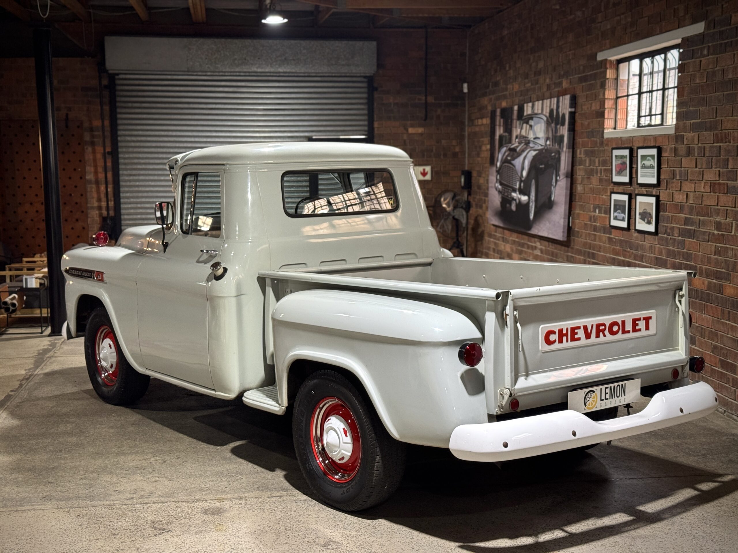 1959 Chevrolet Apache Pick-Up