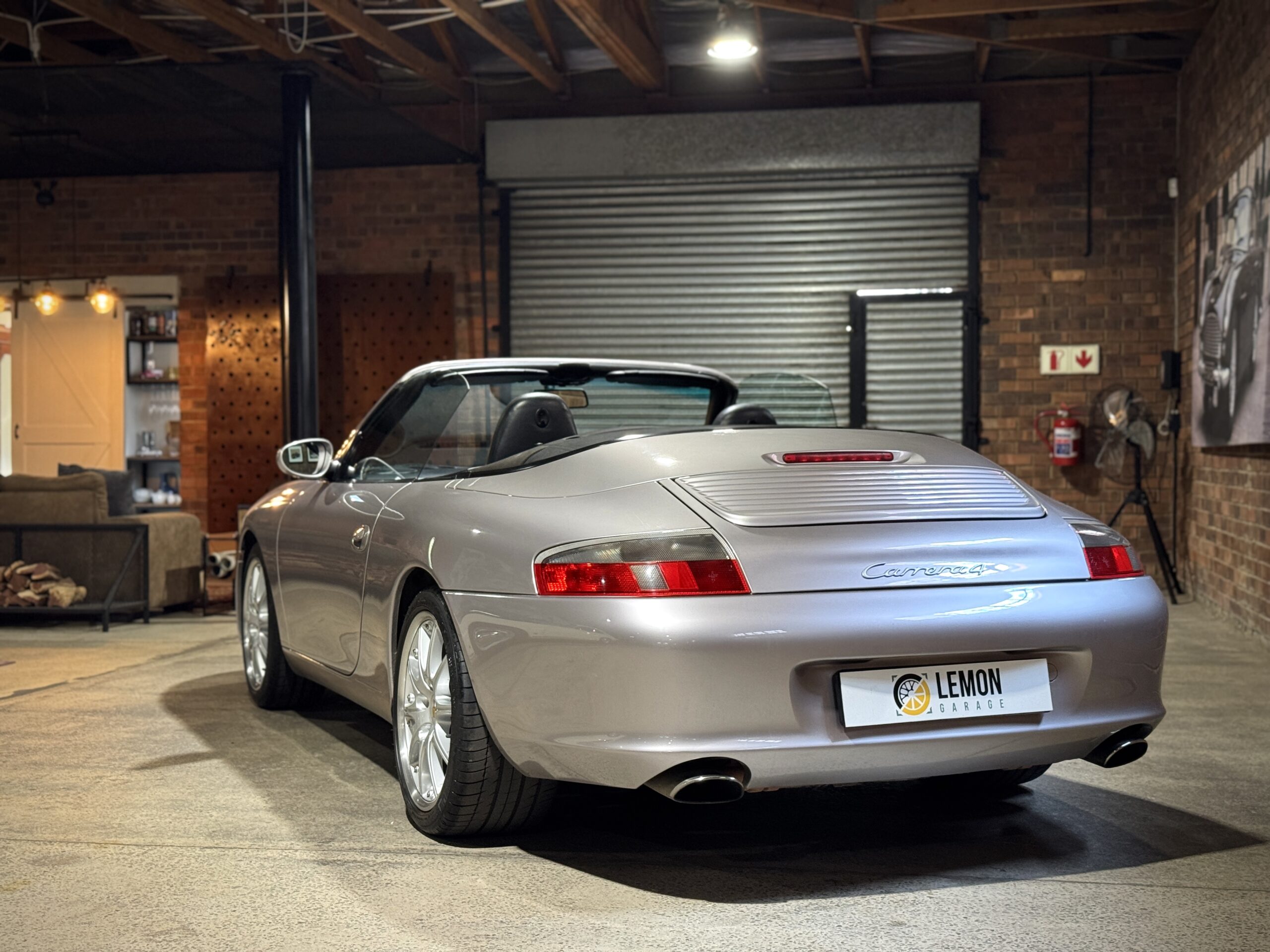 2003 Porsche 911 Carrera 4 Cabriolet (996)