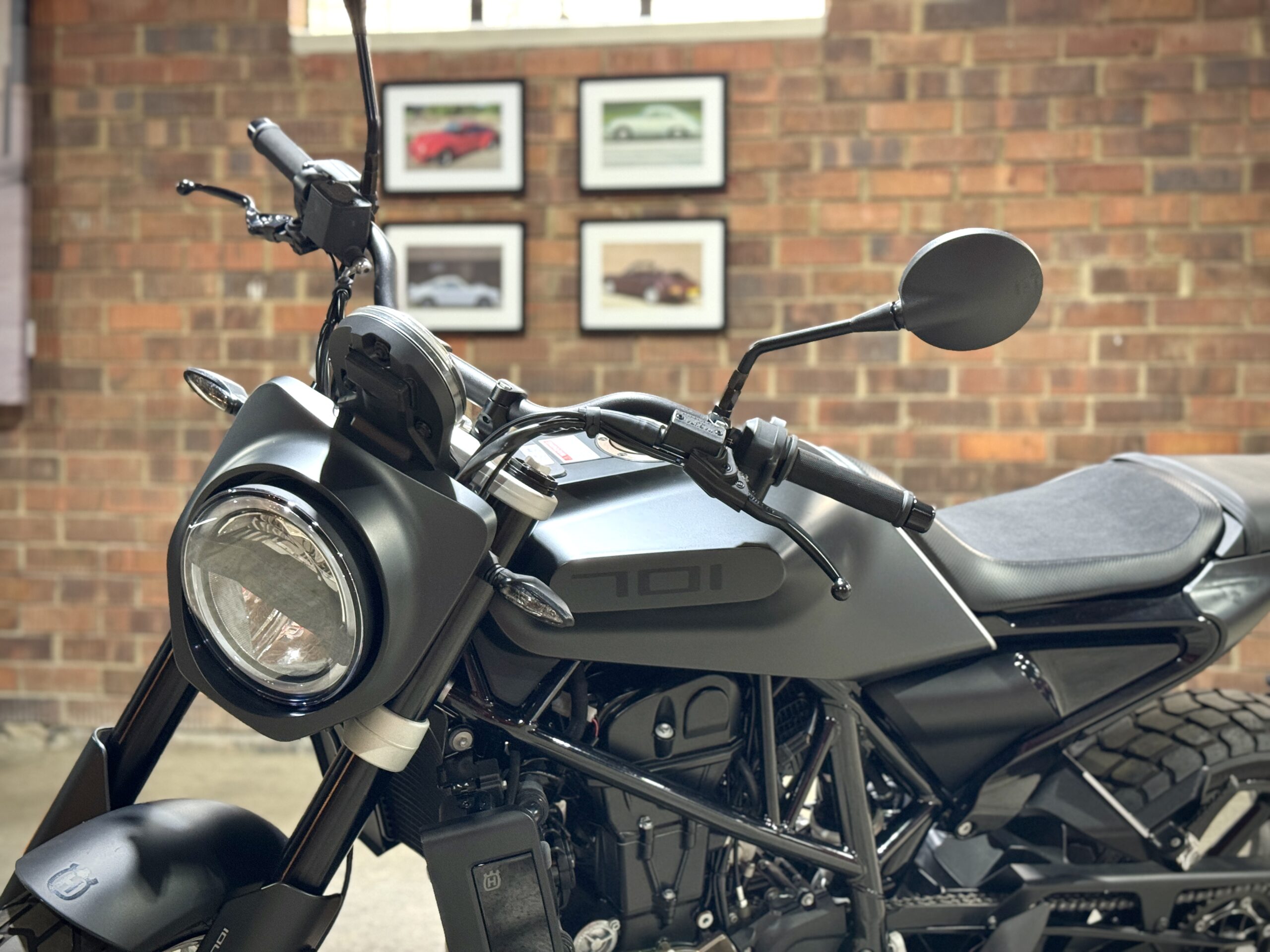 2019 Husqvarna Svartpilen 701