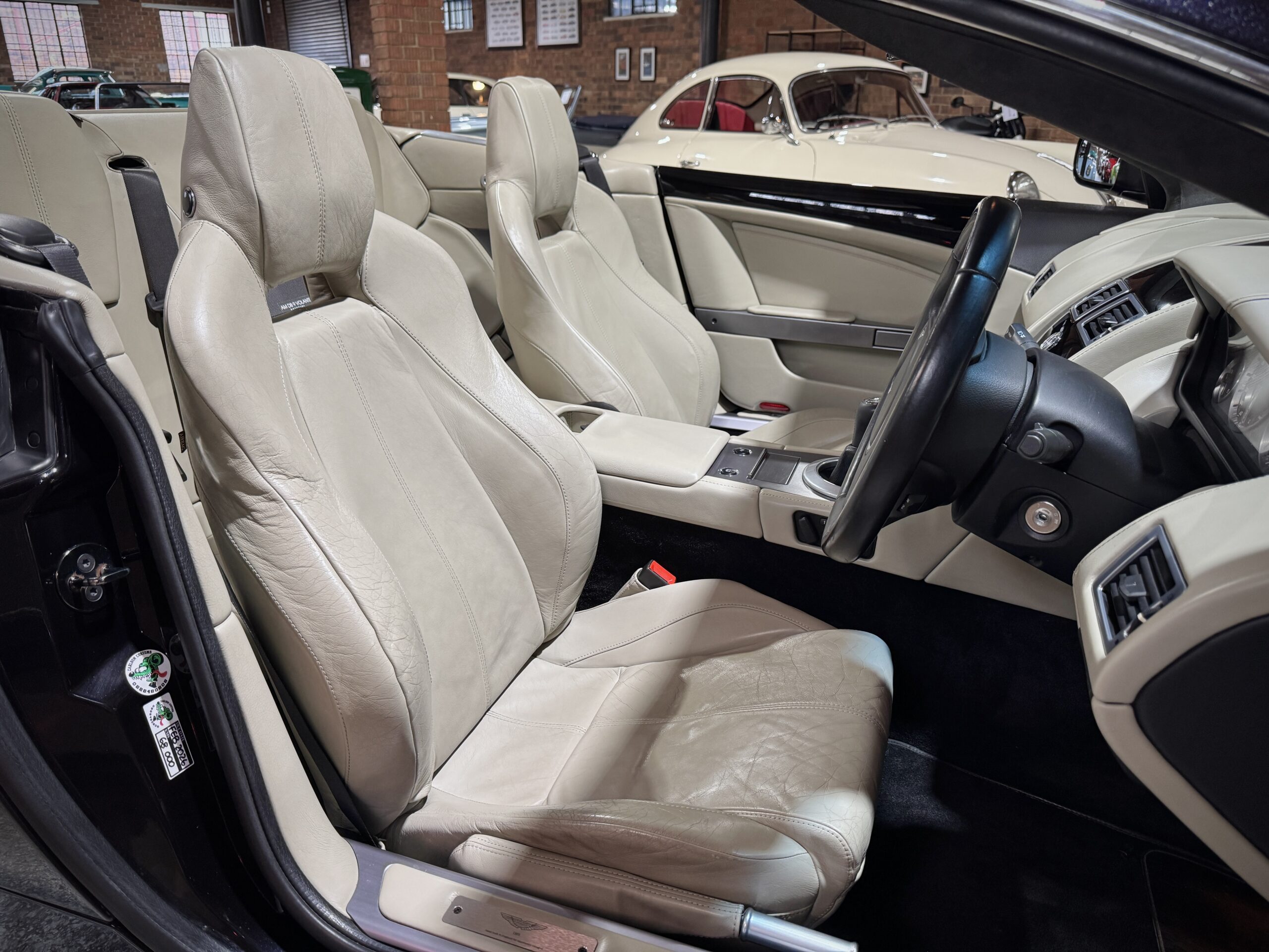 2007 Aston Martin DB9 Volante