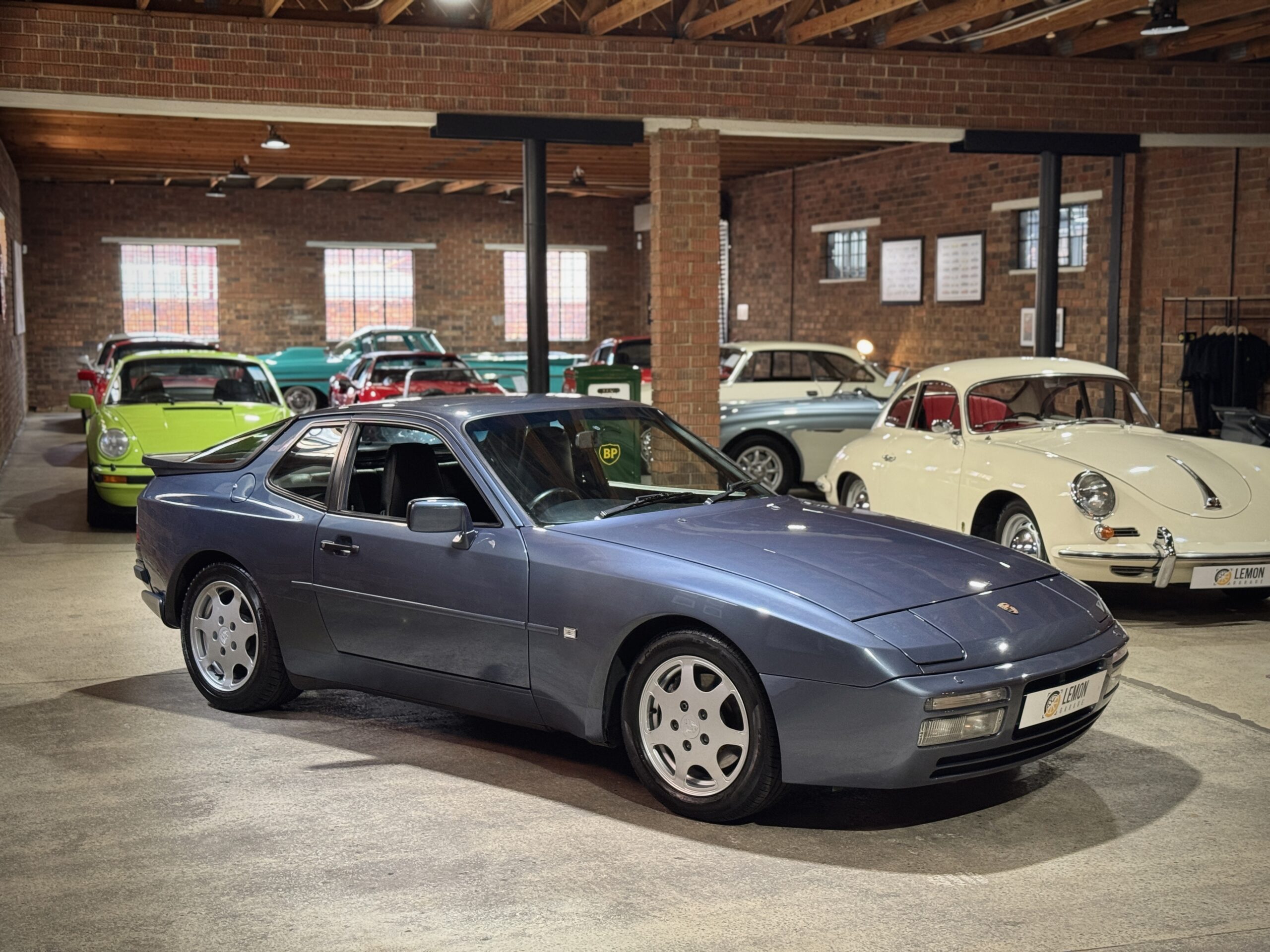 1989 Porsche 944 Turbo