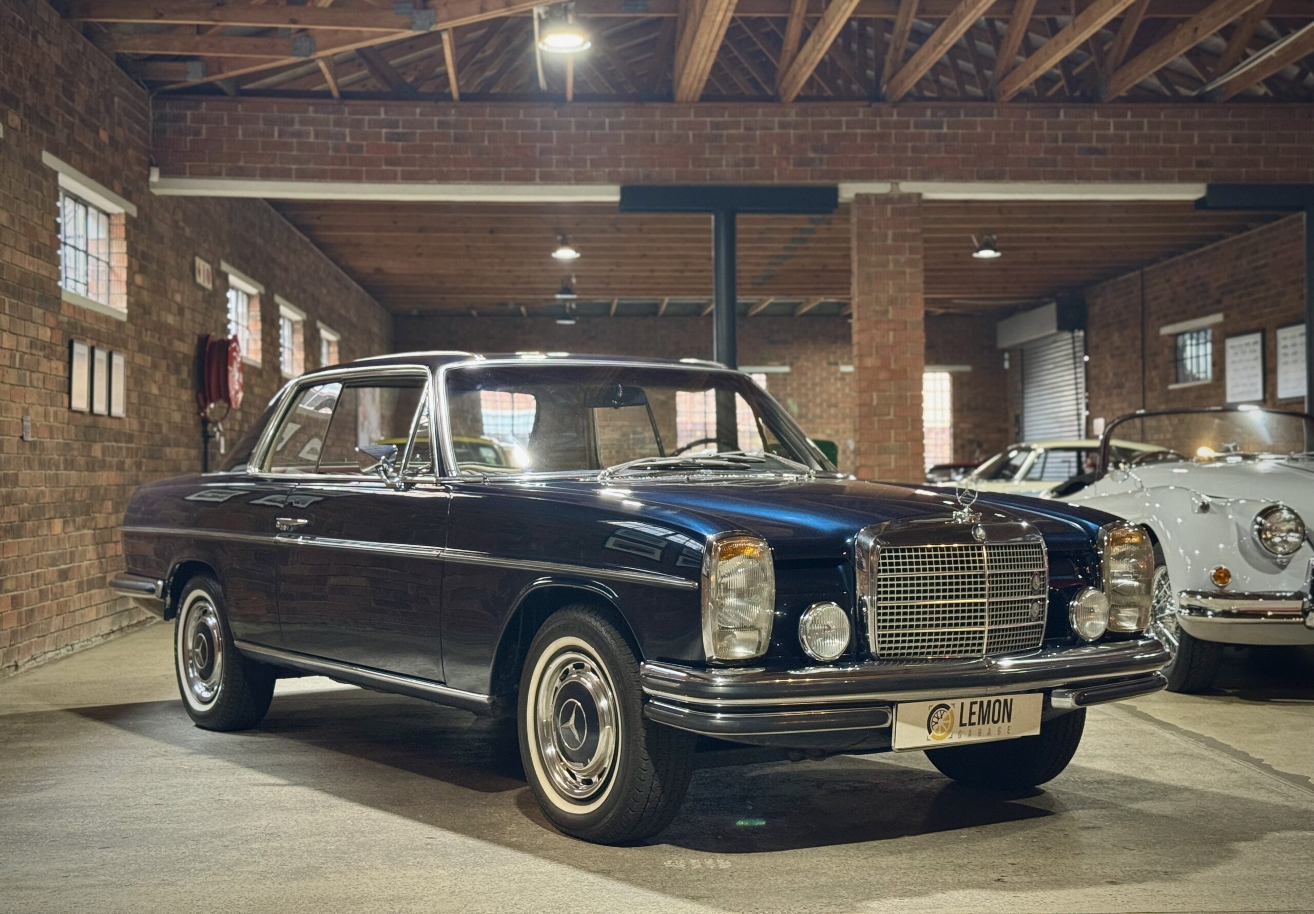 1972 Mercedes Benz 250 CE W114