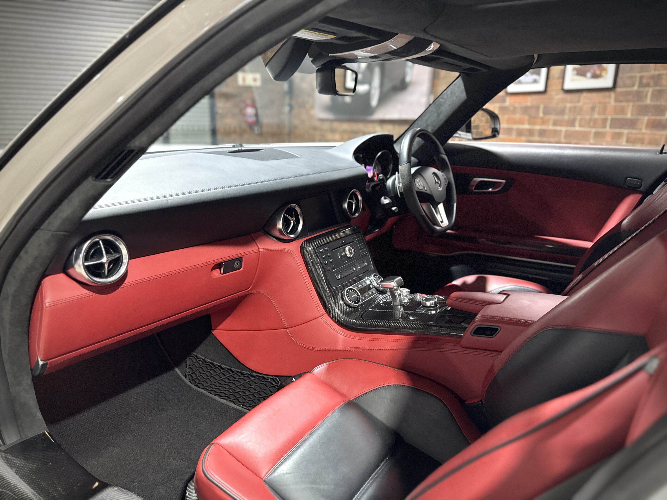 2010 Mercedes-Benz SLS AMG