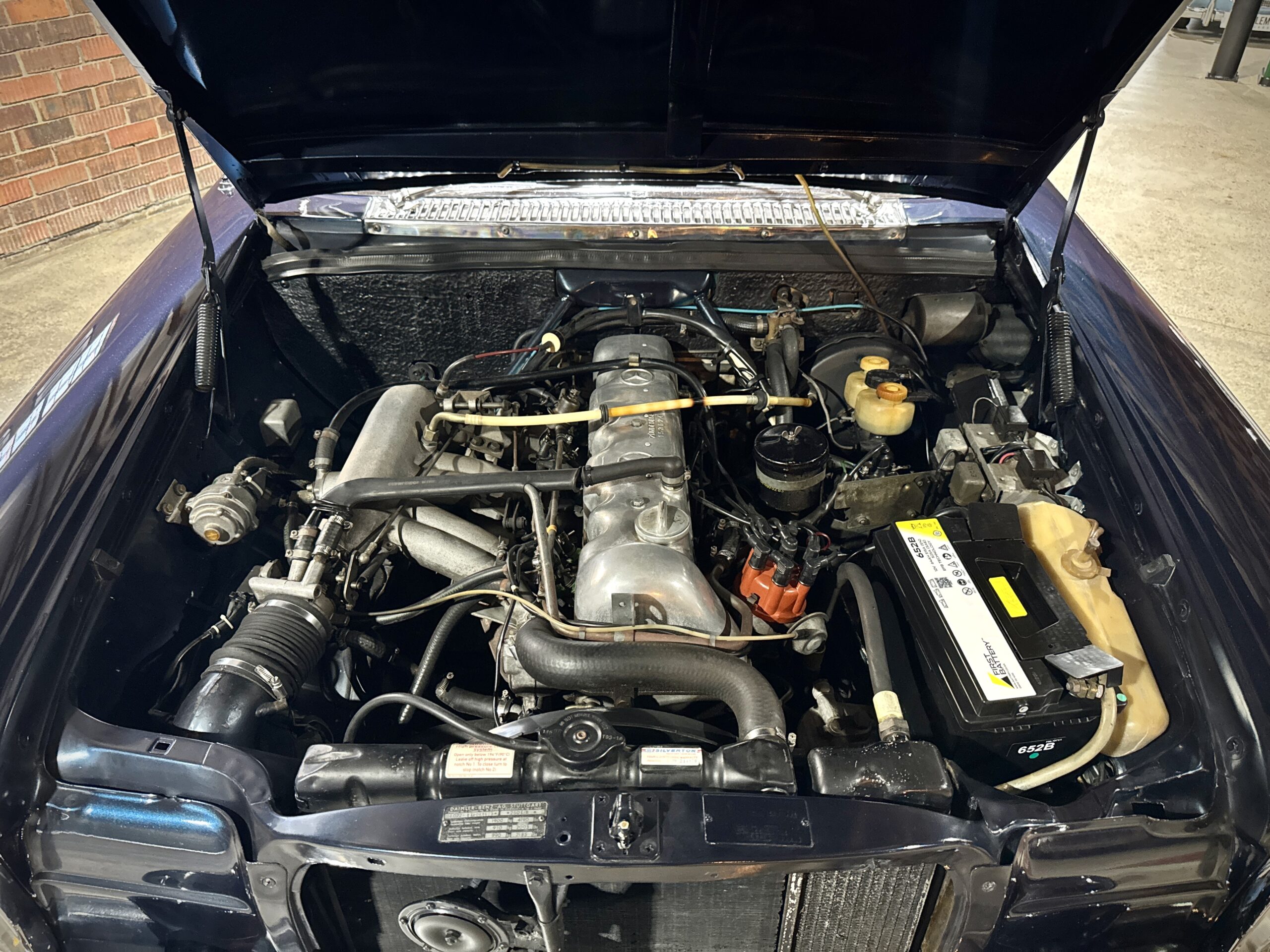 1972 Mercedes Benz 250 CE W114