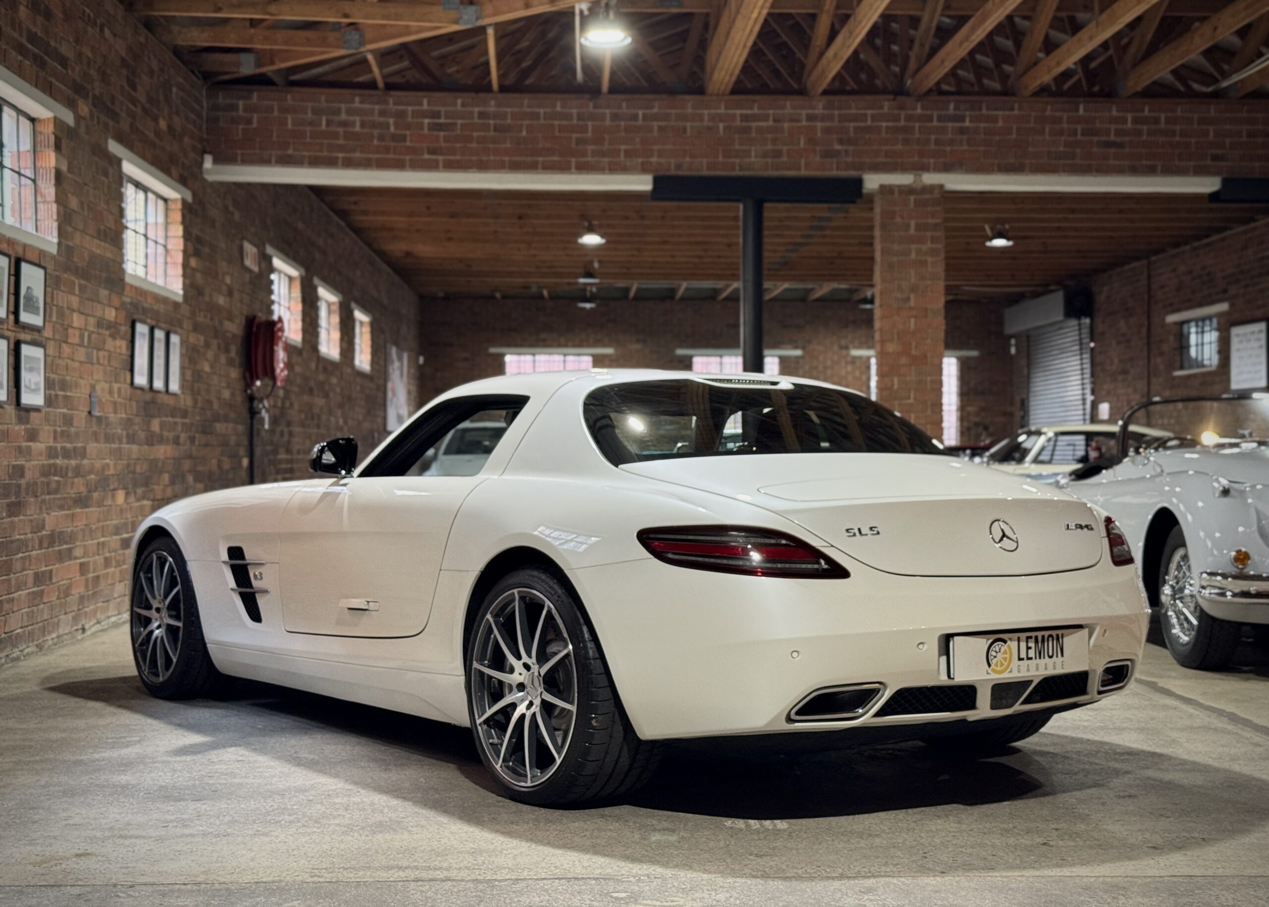 2010 Mercedes-Benz SLS AMG