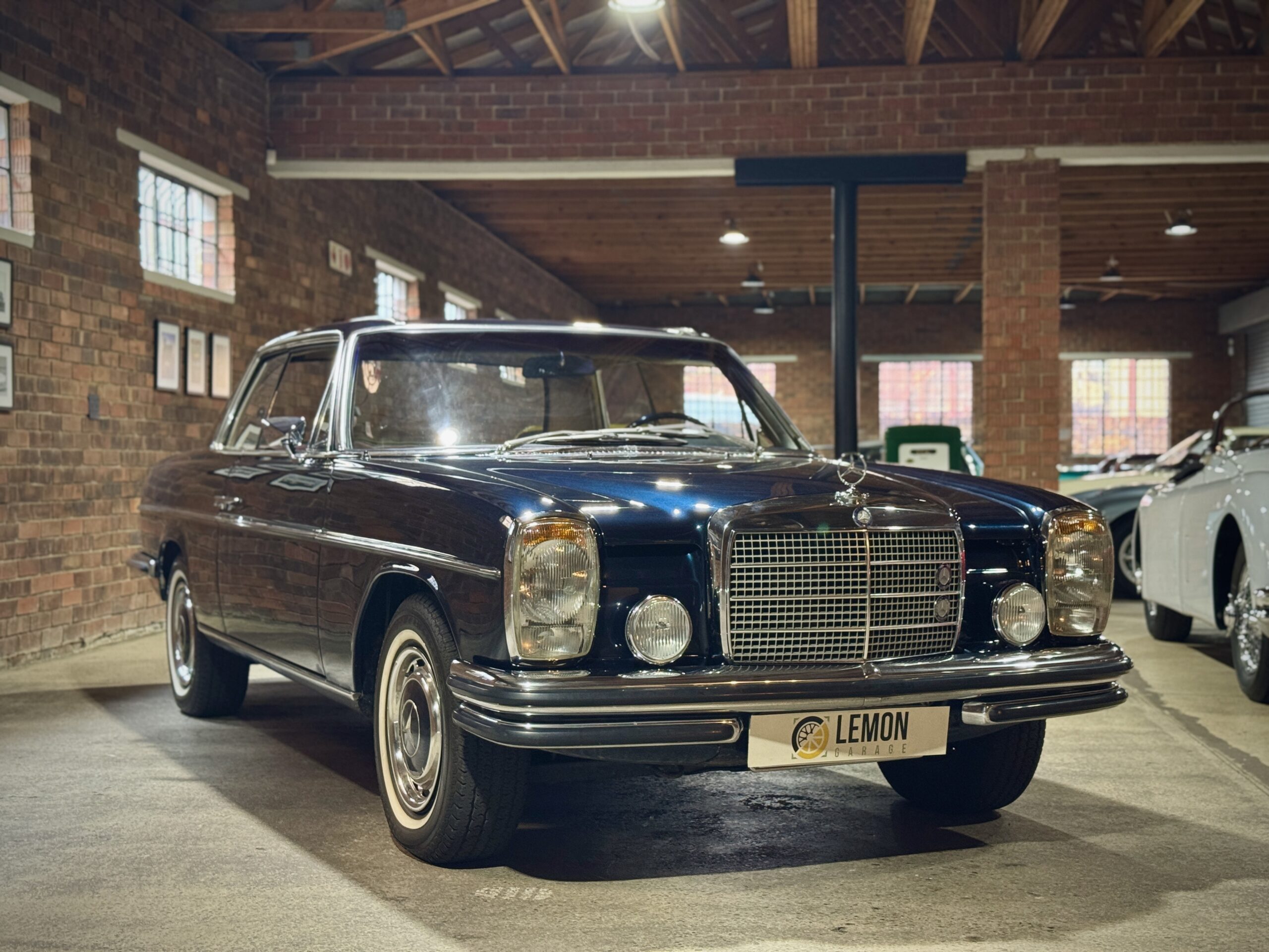 1972 Mercedes Benz 250 CE W114